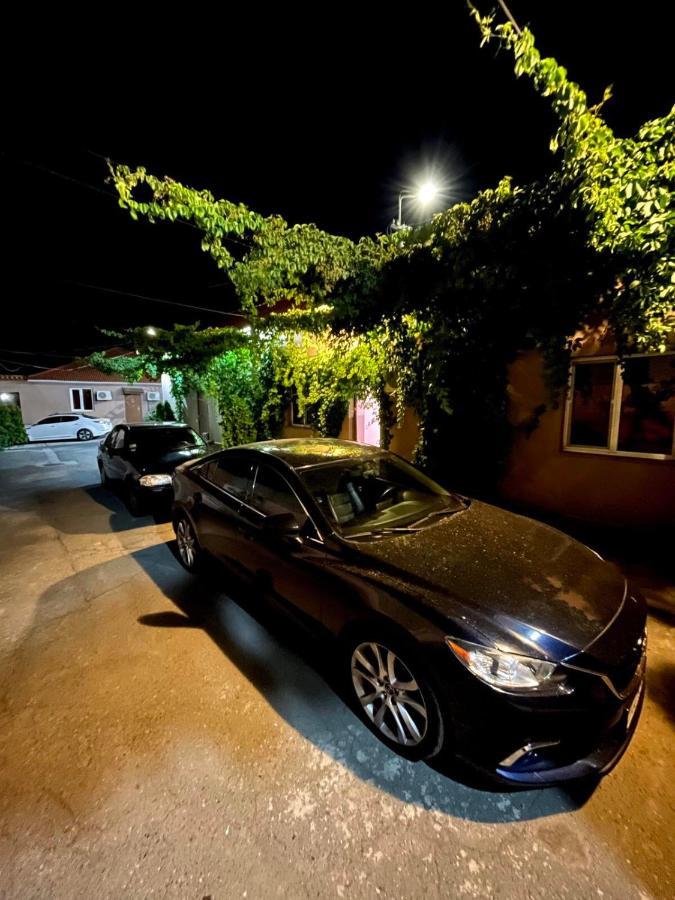 Lux Plaza Otel P'arak'ar Dış mekan fotoğraf
