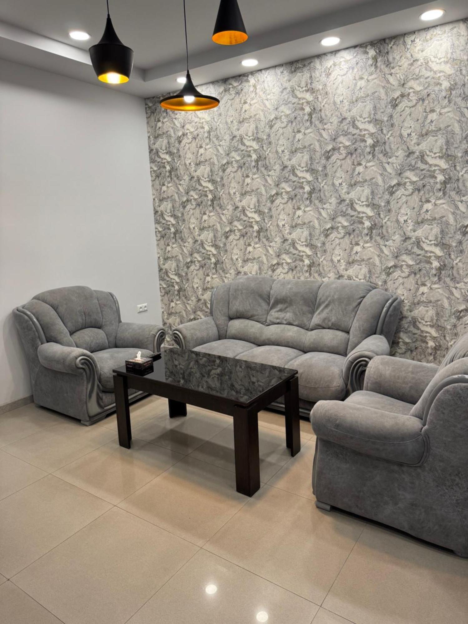 Lux Plaza Otel P'arak'ar Dış mekan fotoğraf